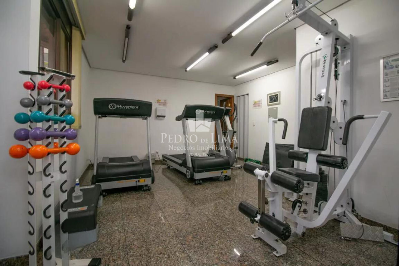 Apartamento no Edifício Meridien ,  todo  reformado,  4  dormitórios , 2 suítes ,  2  vagas