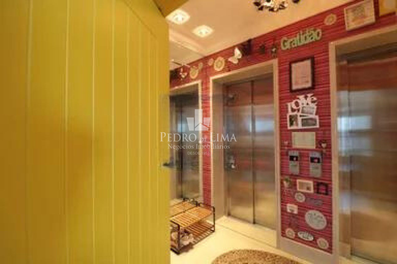 Apartamento Condominio Emilliano 298mts 4 suites 6 vagas 