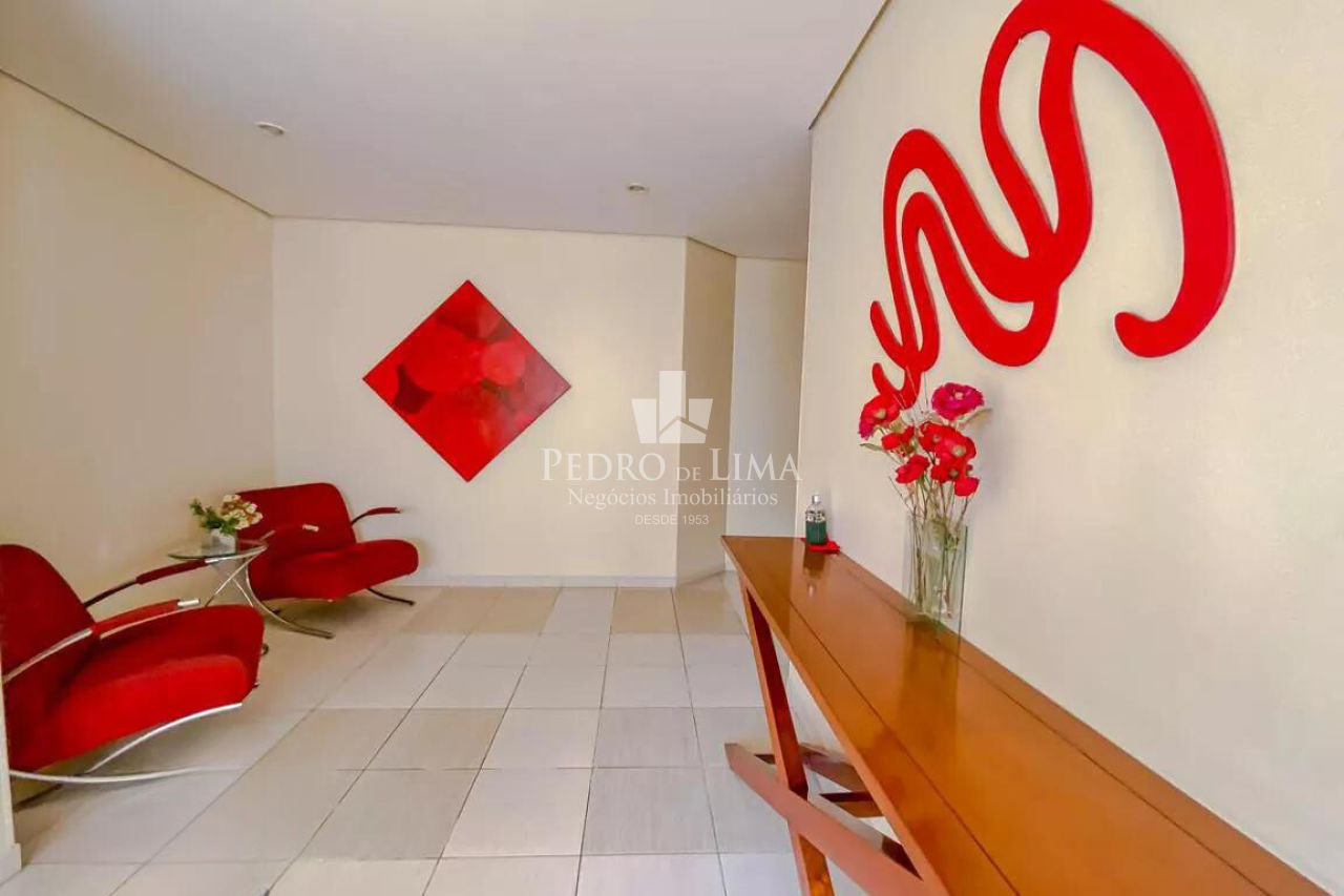 Apartamento no Tatuapé, a duas quadras do Metrô Carrão, 54m2, 2 dormitórios sendo 1 suíte e 3 vagas.