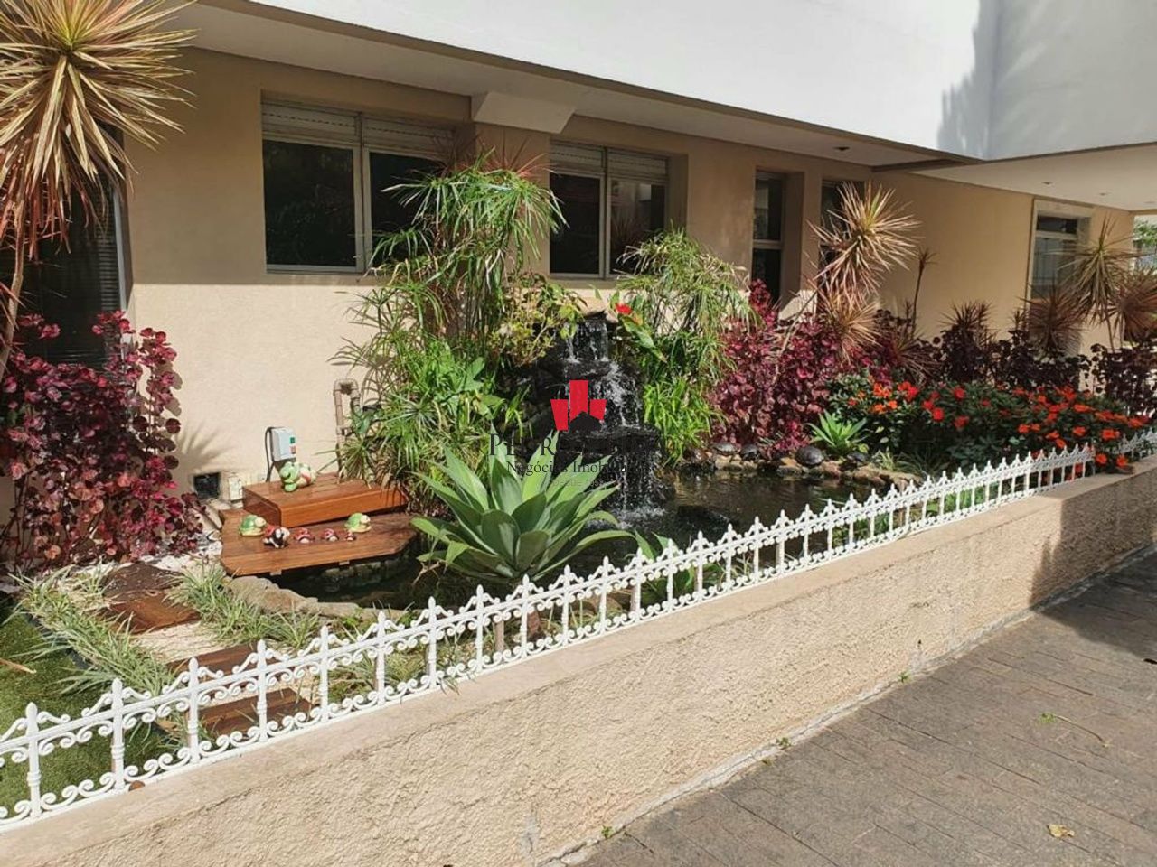 Apartamento para aqlugar com 3 dormitórios e 72 m²