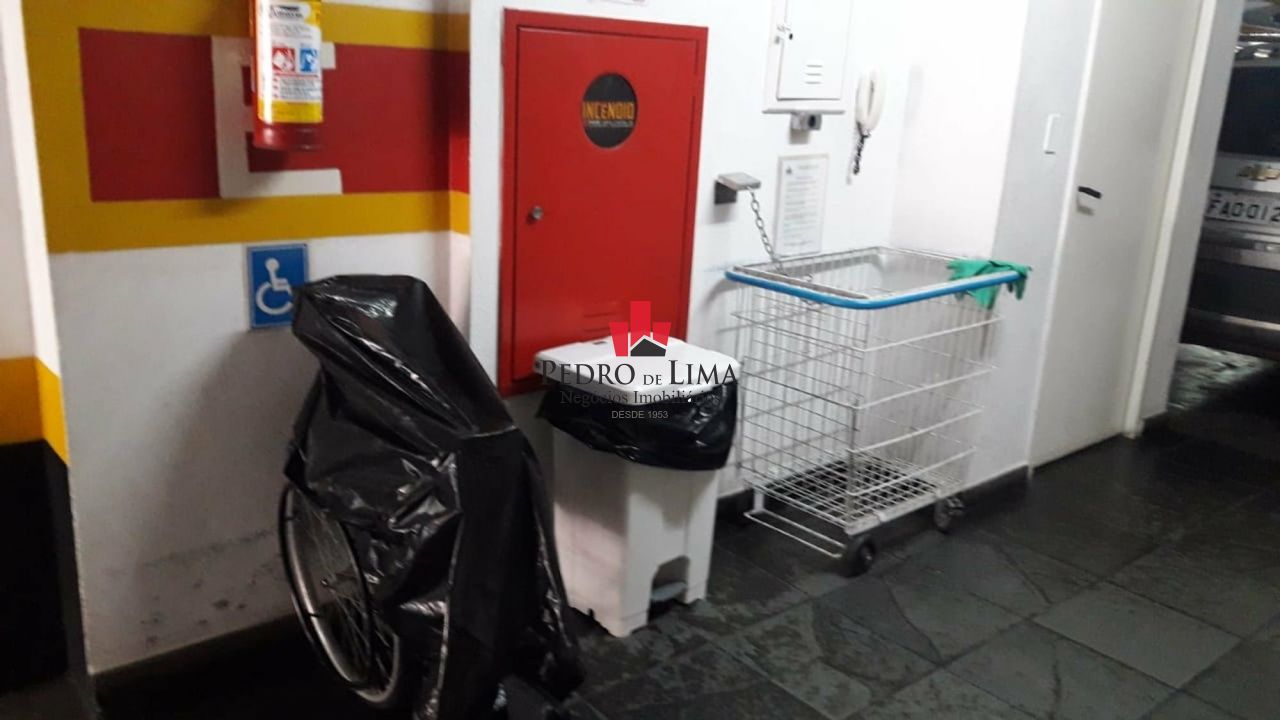 Apartamento para aqlugar com 3 dormitórios e 72 m²