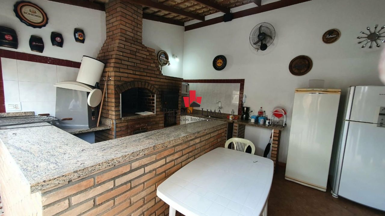 Apartamento para aqlugar com 3 dormitórios e 72 m²