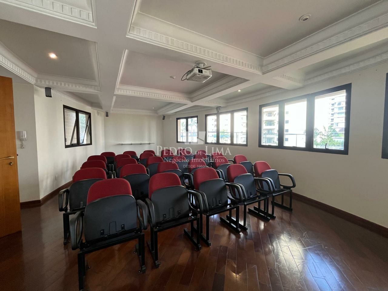 Apartamento 4 quartos, 4 vagas, Vila Carrão. Condomínio Monte Carlo