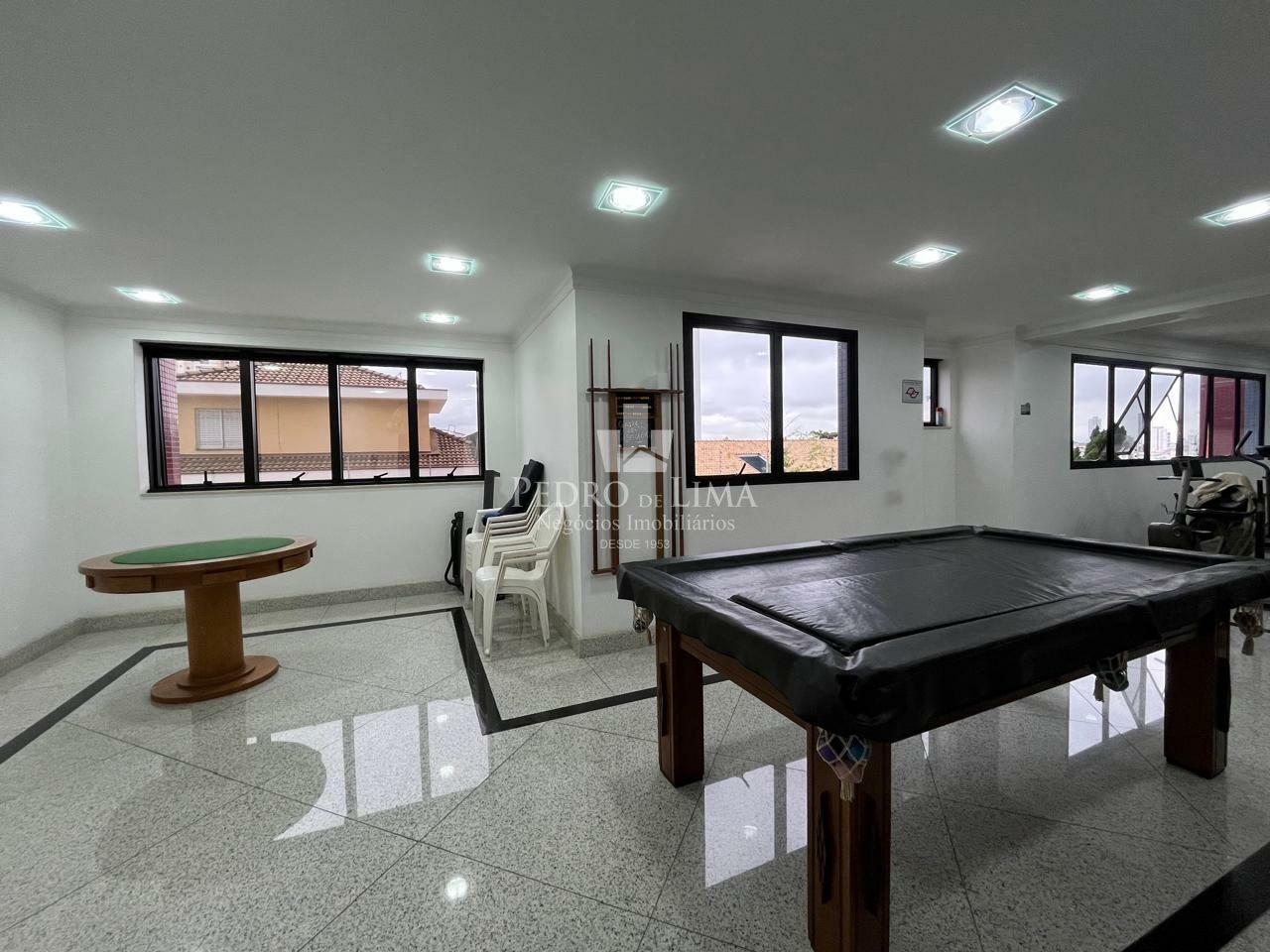 Apartamento 4 quartos, 4 vagas, Vila Carrão. Condomínio Monte Carlo