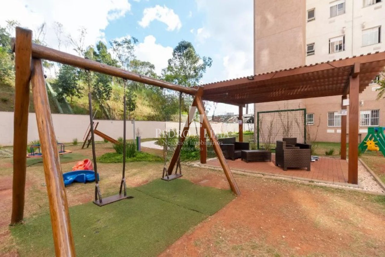 Apartamento 2 quartos 1 banheiro 1 vaga em Itaquera. Condomínio Dez Cerejeira