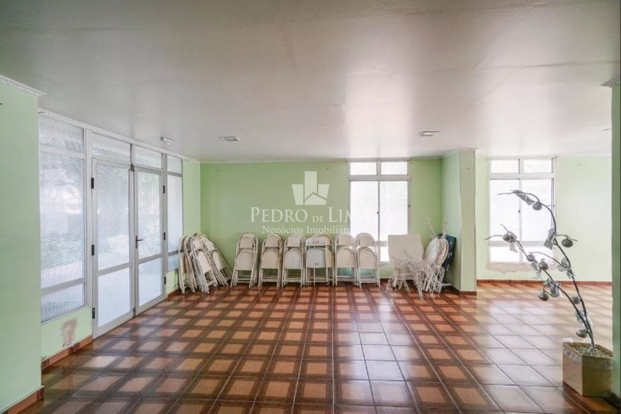 Apartamento no Tatuapé a 100 m do Metrô Carrão, 60m², 2 quartos, 1 banheiro e 1 vaga