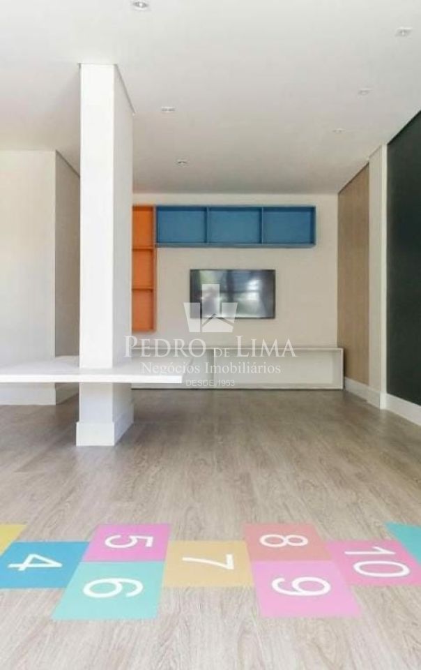 Apartamento na Mooca 45m², 1 suíte, lavabo, varanda e 1 vaga. Condomínio  Praça Piratininga