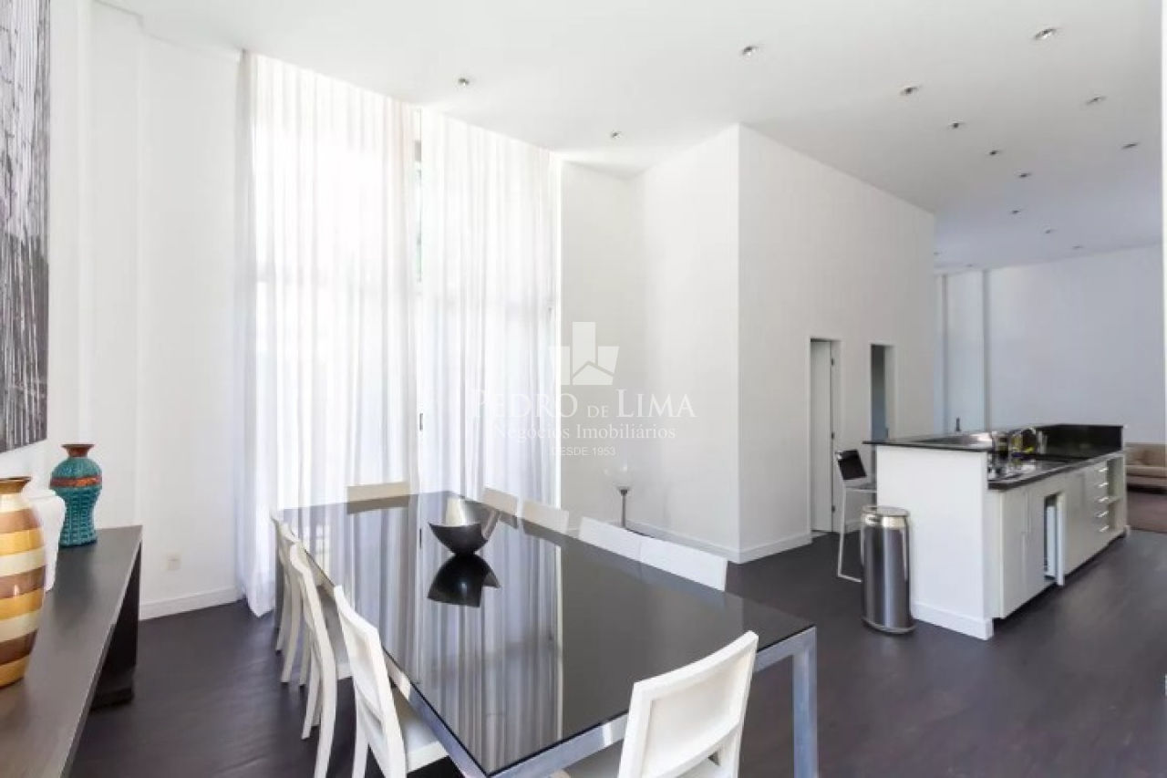 Loft Duplex de 86m² no Morumbi com móveis planejados. Condomínio Urban Loft