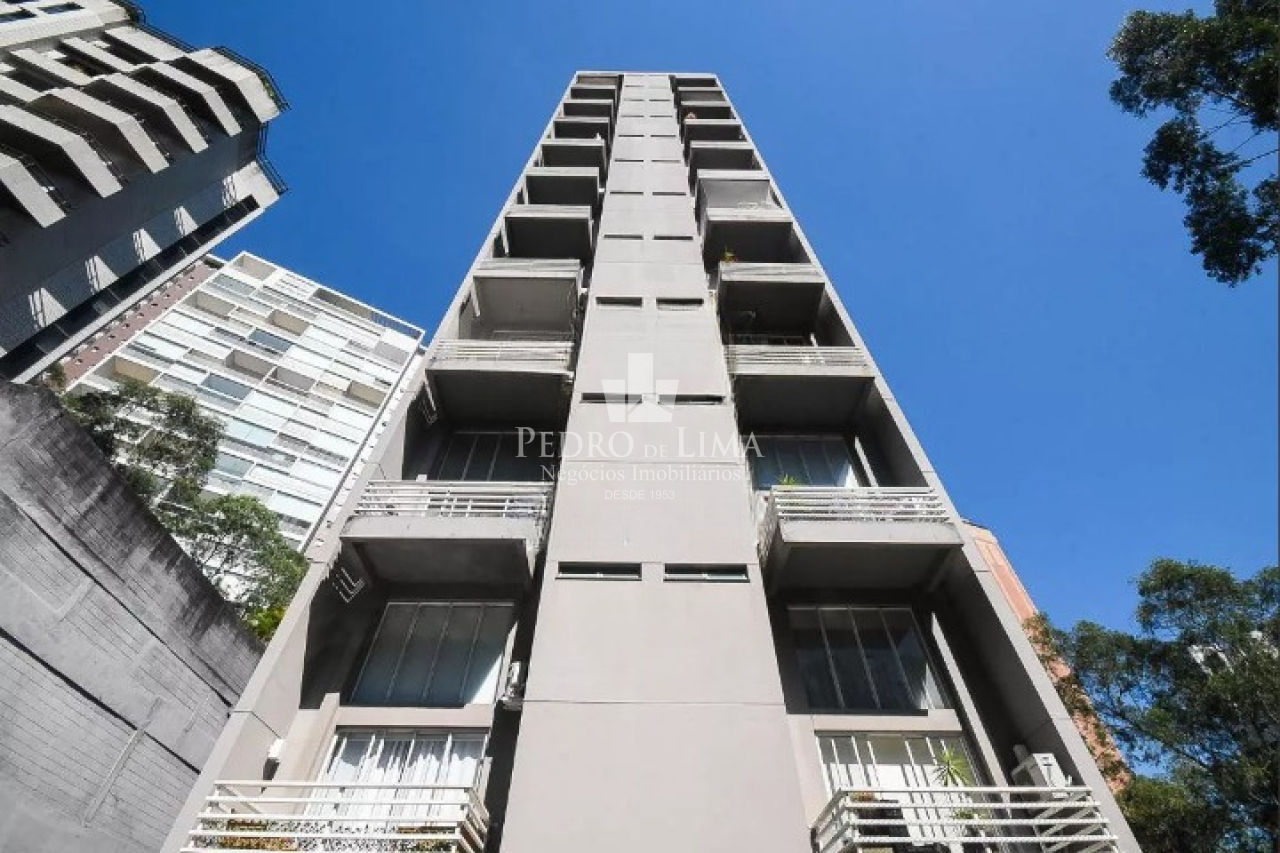 Loft Duplex de 86m² no Morumbi com móveis planejados. Condomínio Urban Loft