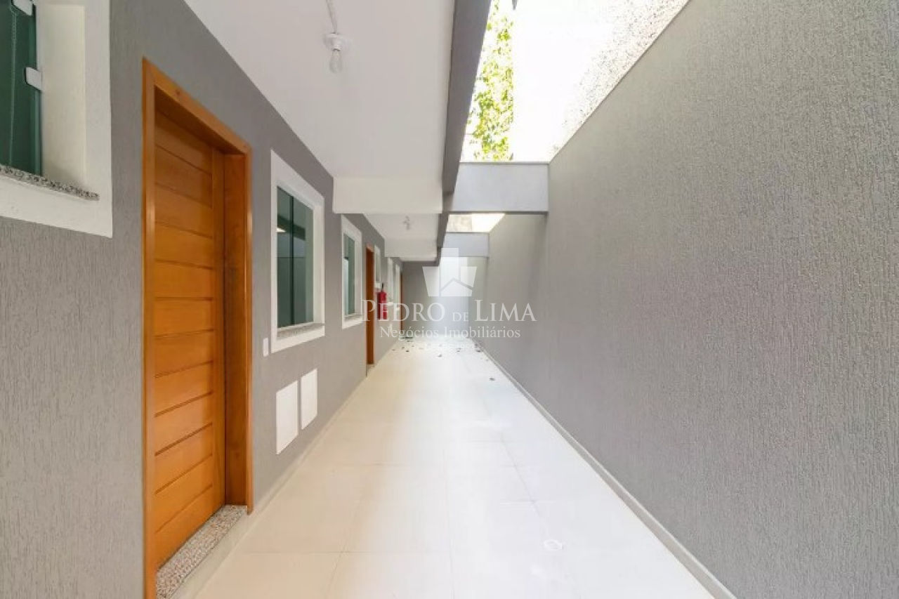 Apartamento 55m com varanda em Artur Alvim. Condomínio Flora IV.
