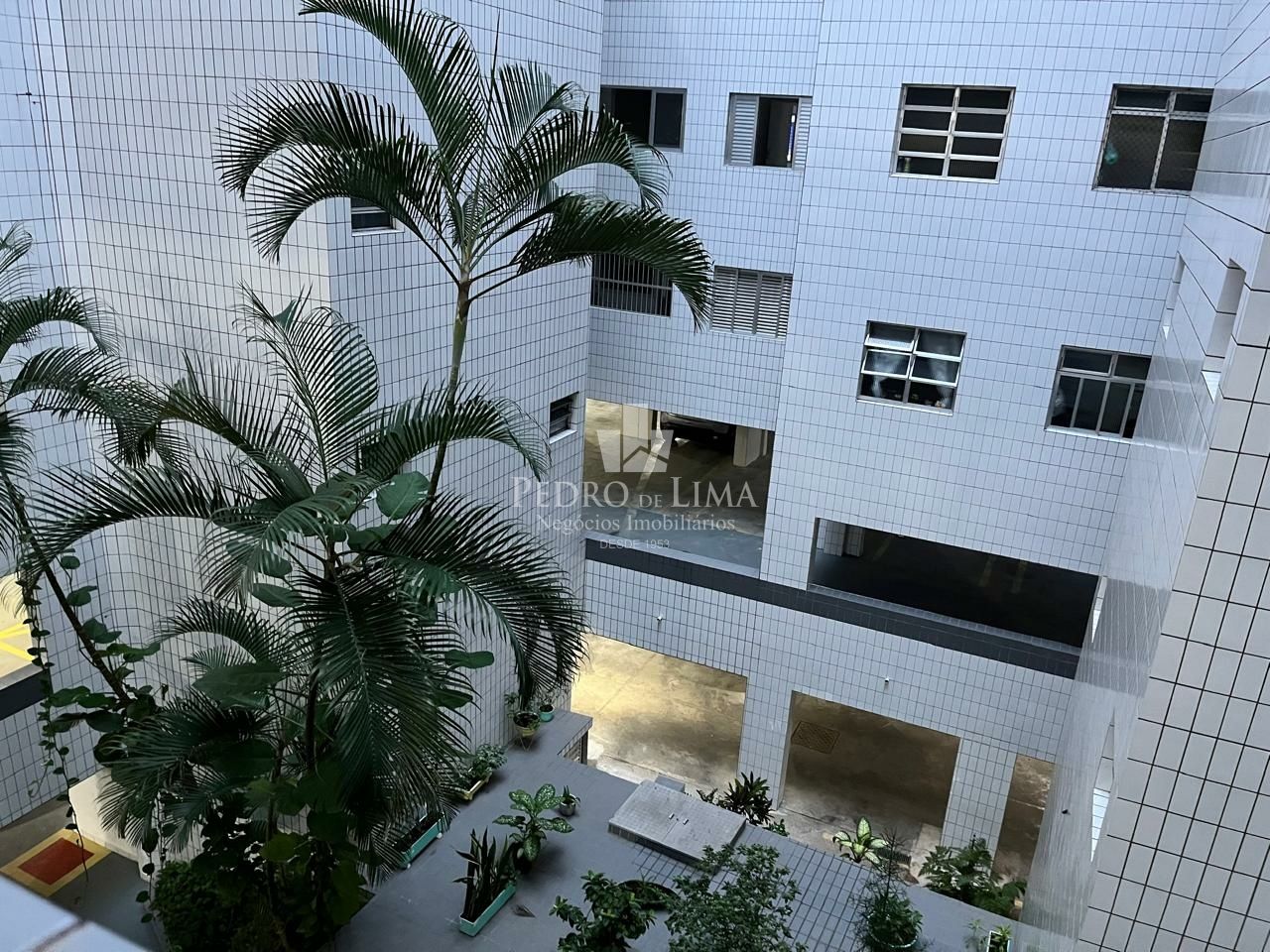 Apartamento 1 dormitório, 1 vaga em Ocian - Praia Grande 