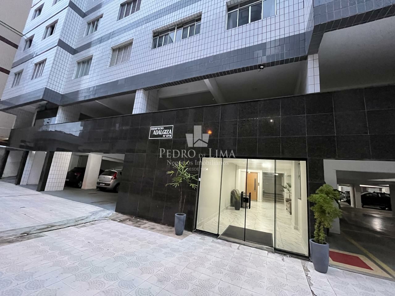 Apartamento 1 dormitório, 1 vaga em Ocian - Praia Grande 