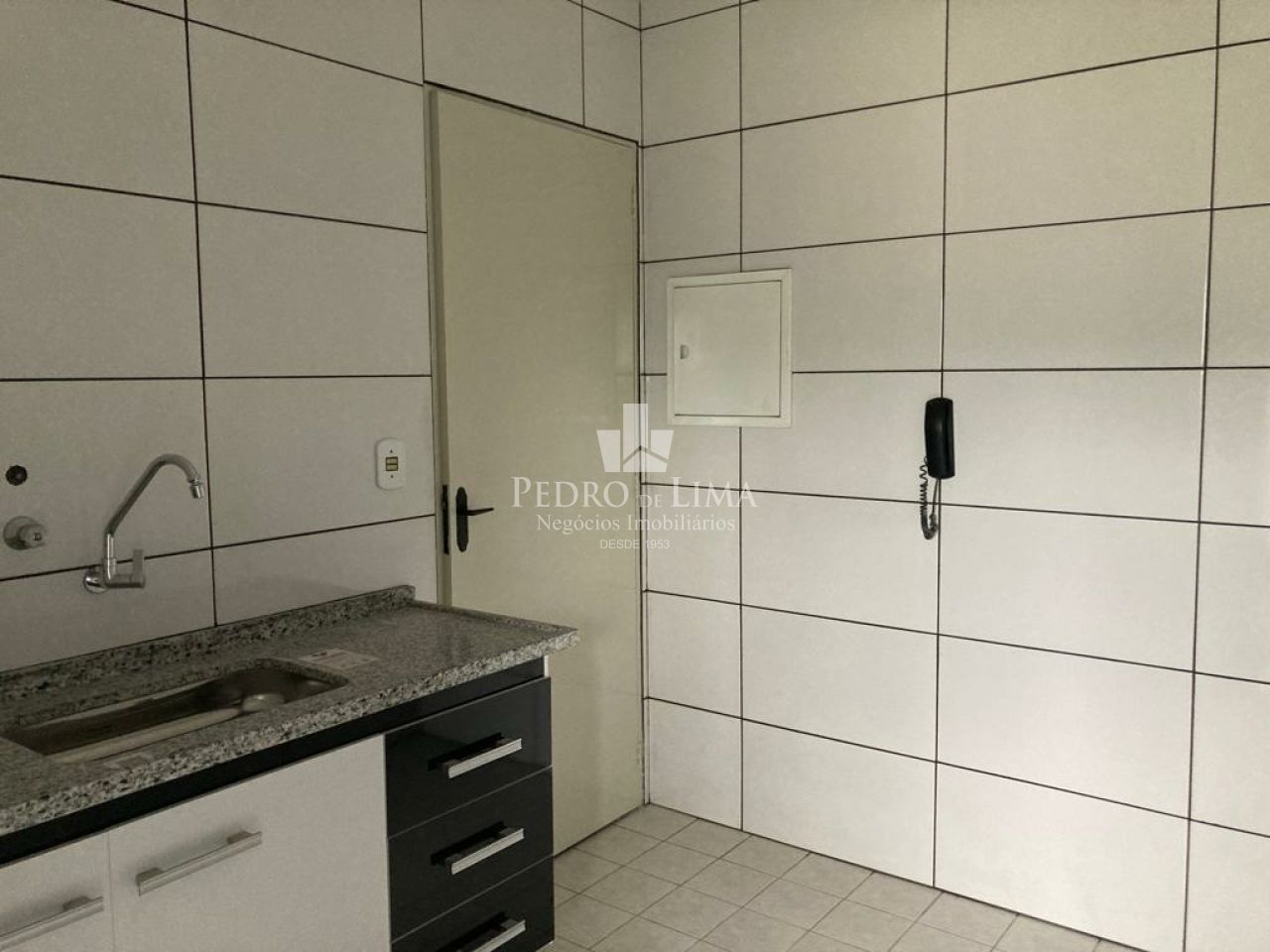 Apartamento 3 dormitórios sendo 1 suíte e 1 vaga, em Penha.