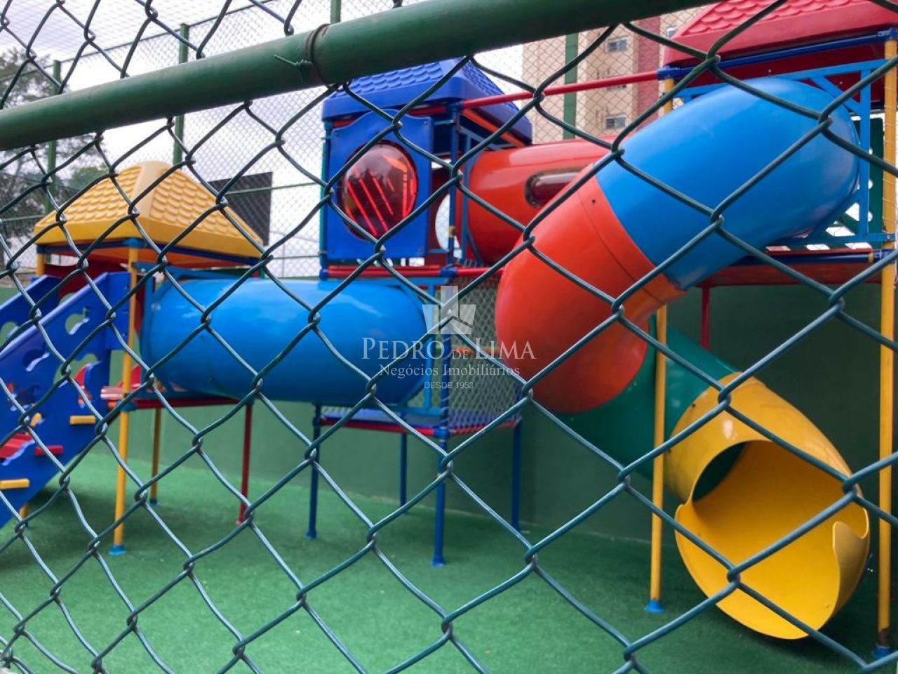Apartamento 3 dormitórios sendo 1 suíte e 1 vaga, em Penha.