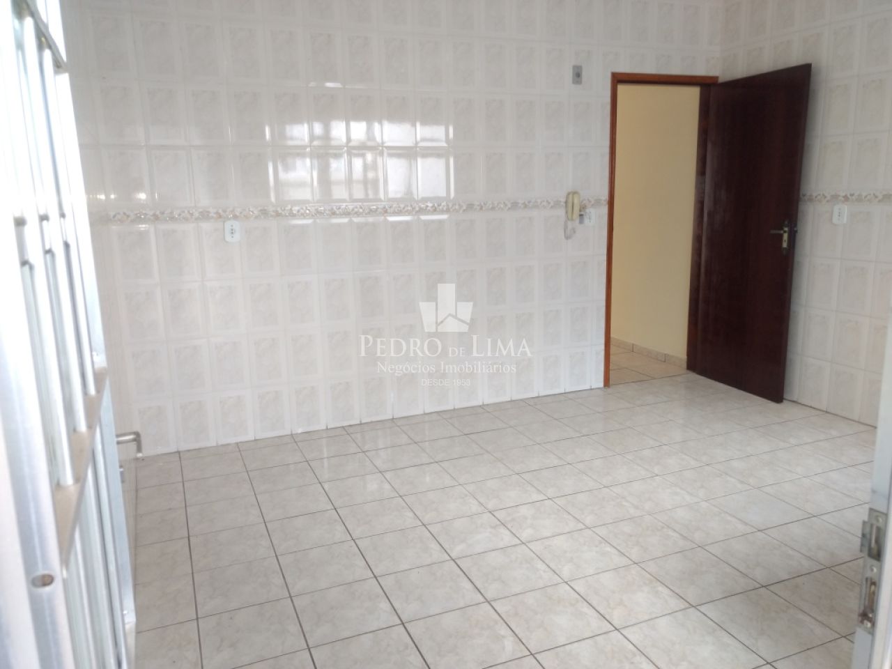 imagem do imovel Sobrado em condomínio fechado 3 suítes 2 vagas, 2 km do Metro Vila Matilde, ótima localização. ref: PE11779