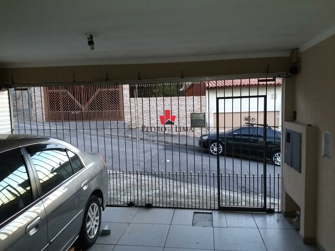 Sobrado frontal 3 dormitórios sendo 1 suíte, 2 vagas em Cidade Patriarca.