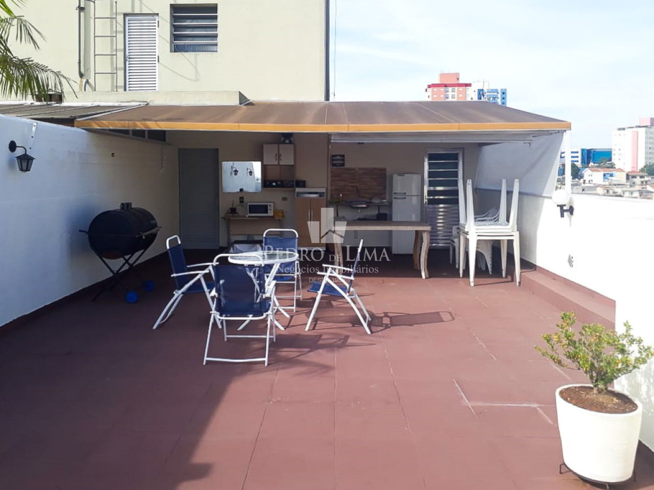 Cobertura com 4 dormitórios e 2 vagas na Penha 