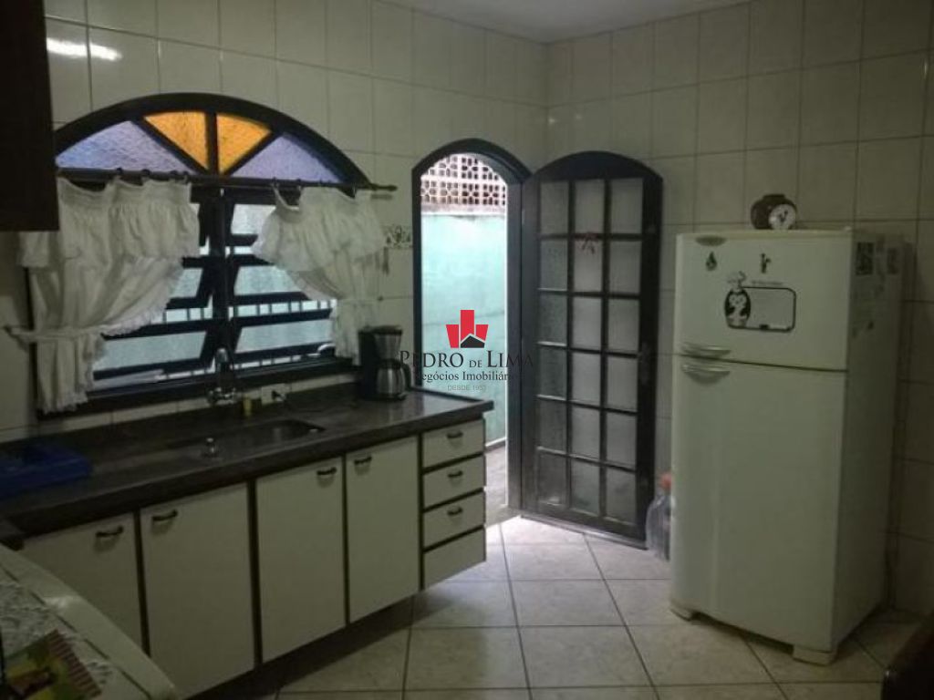 imagem do imovel Casa térrea na Ponte Rasa, 2 dormitórios, 2 vagas, terreno 5x25 metros, na Ponte Rasa ref: PE18782
