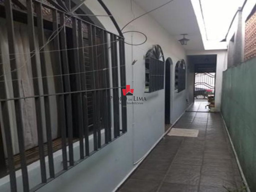 Casa térrea na Ponte Rasa, 2 dormitórios, 2 vagas, terreno 5x25 metros, na Ponte Rasa