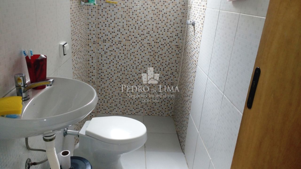 Casa Térrea com 3 dormitórios  e 2 vagas de garagem,na  Ponte Rasa