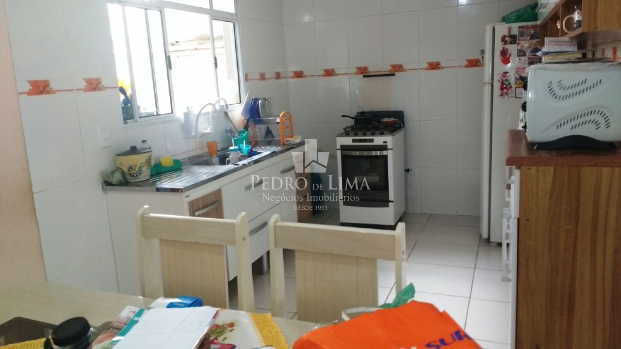 Casa Térrea com 3 dormitórios  e 2 vagas de garagem,na  Ponte Rasa