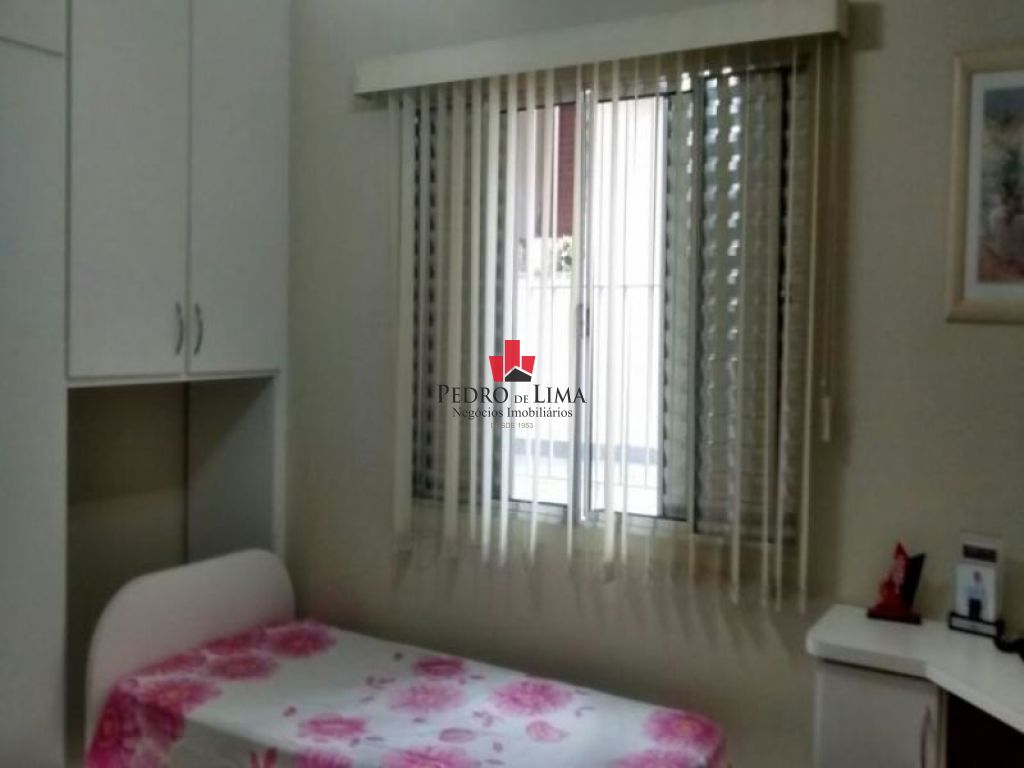 imagem do imovel Casa térrea 4 dormitórios sendo 1 suíte  e 3  vagas, em  Ponte Rasa ref: PE22751