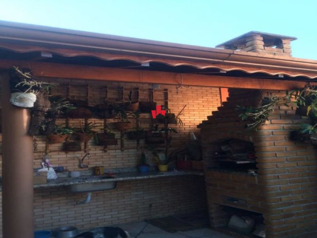 Sobrado frontal 2 dormitórios em Itaquera