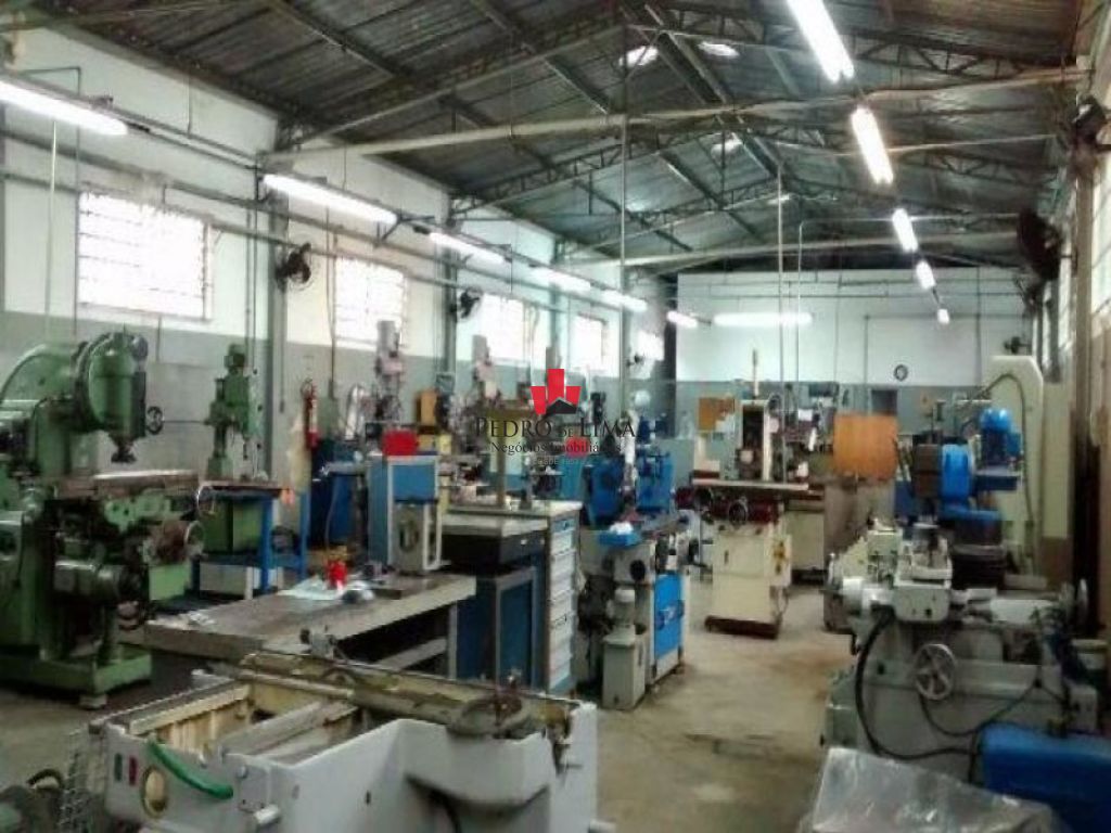 Galpão Industrial - 1200 m² e 10 vagas, em Parque do Carmo.