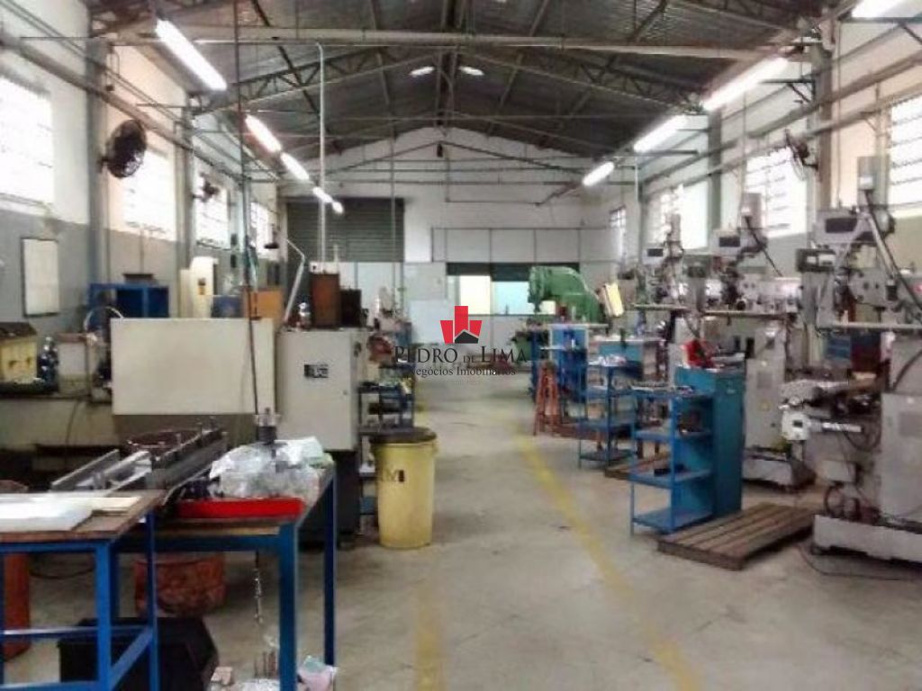 Galpão Industrial - 1200 m² e 10 vagas, em Parque do Carmo.