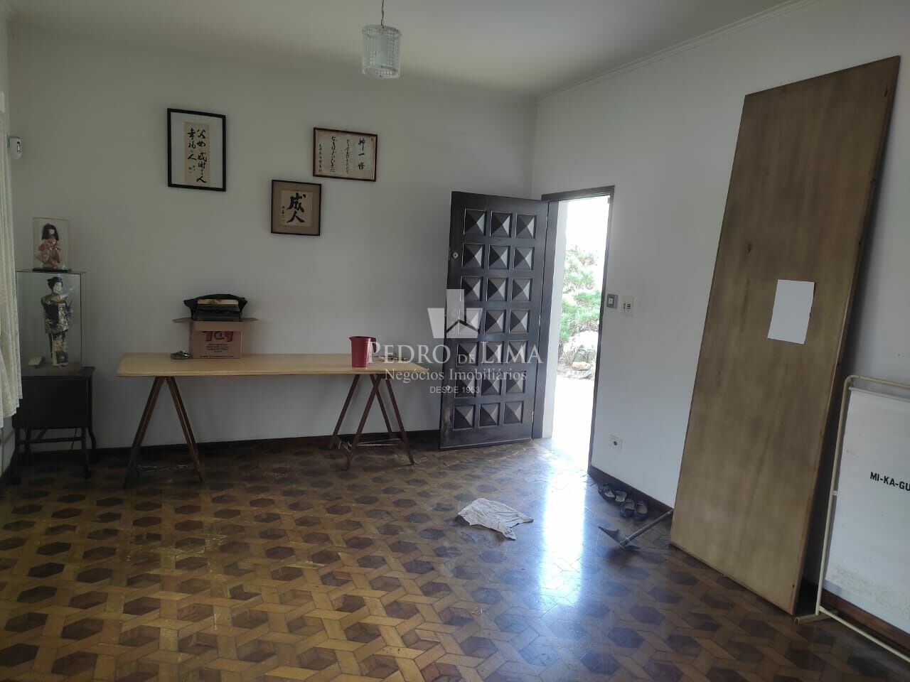 imagem do imovel Casa Térrea 280m² com 5 dormitórios sendo 1 suíte, 4 banheiros e 10 vagas ref: PE22934