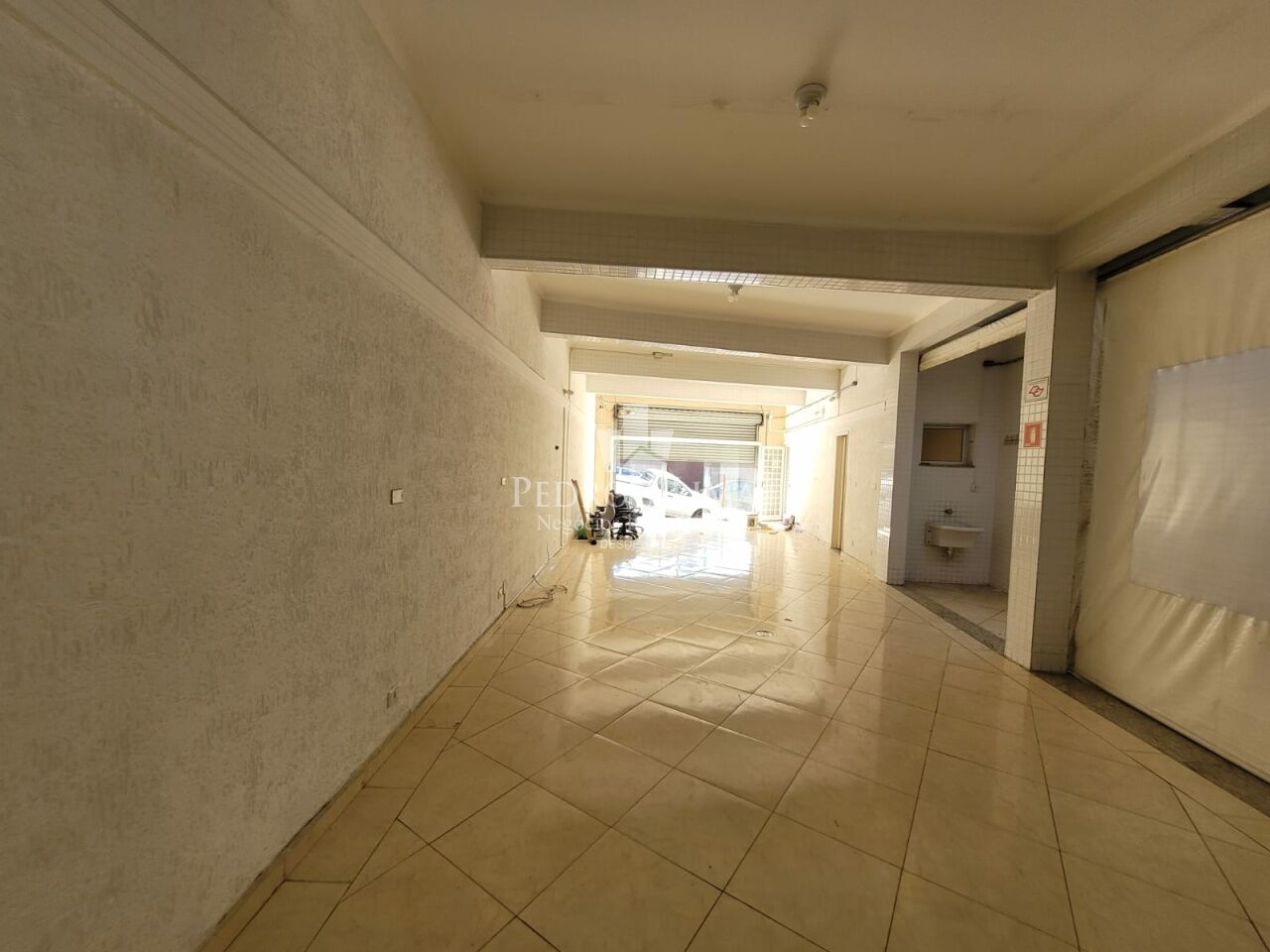 imagem do imovel Salão Comercial na Penha Com 130M² e Banheiro ref: PE23078