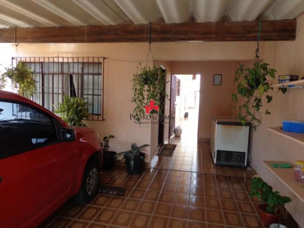 Casa Terrea com edicula /sobrado