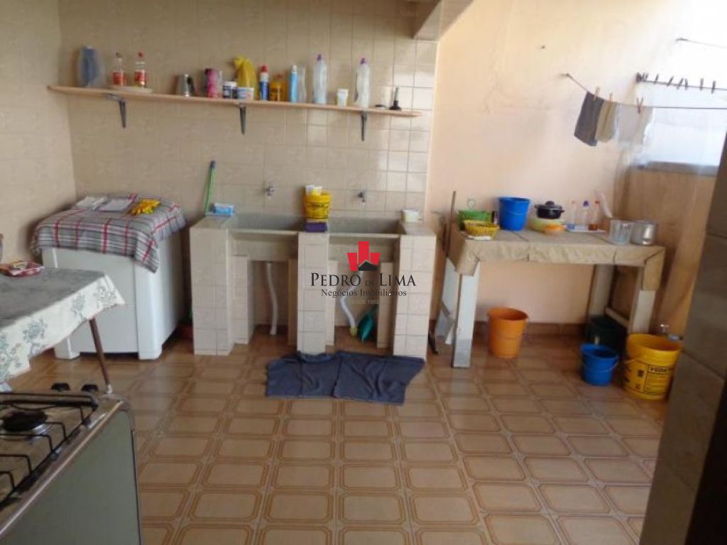 Casa Terrea com edicula /sobrado