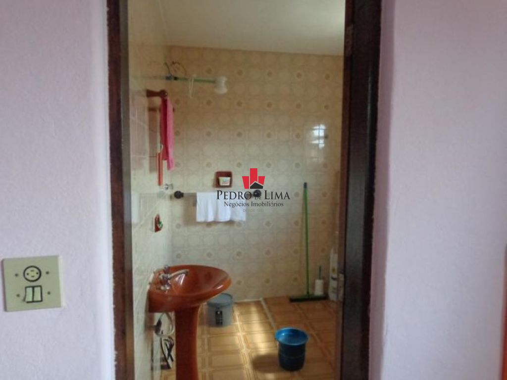 Casa Terrea com edicula /sobrado