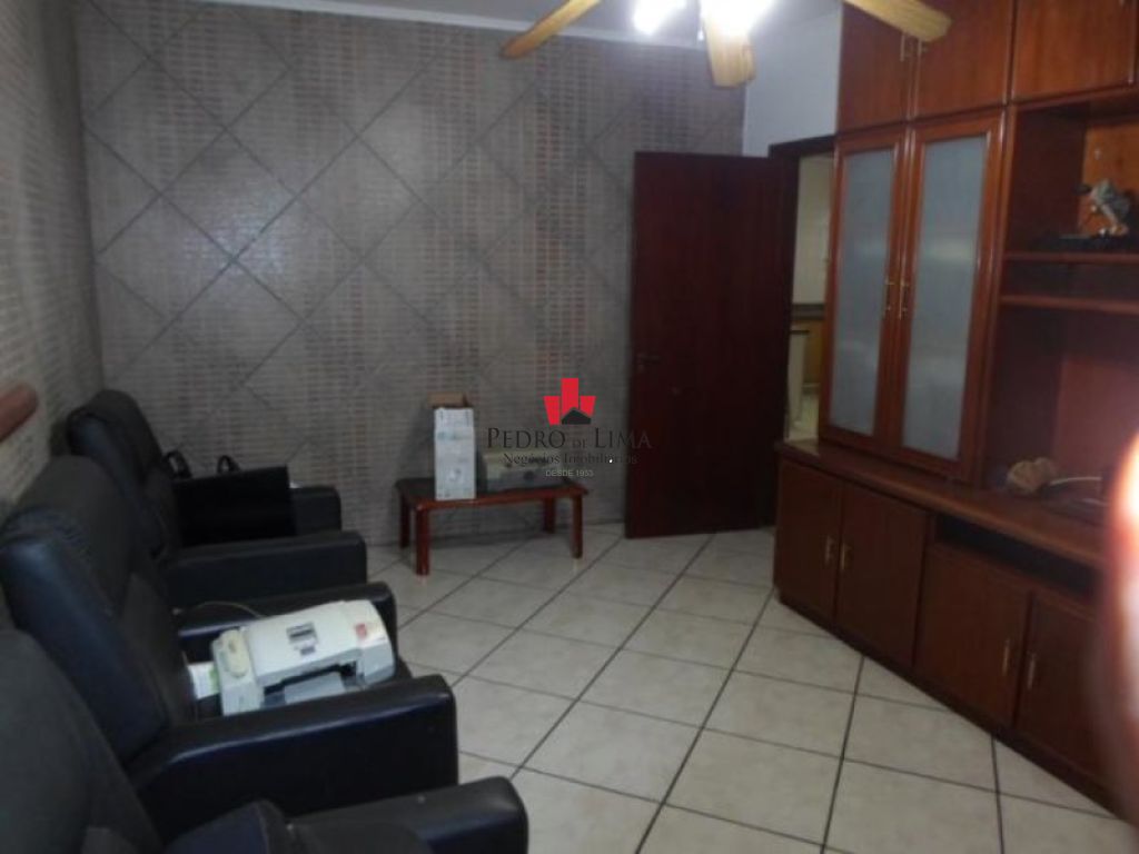 imagem do imovel Sobrado com 3 dormitórios sendo 1 suíte e 8 vagas, no Cangaíba. ref: PE26962