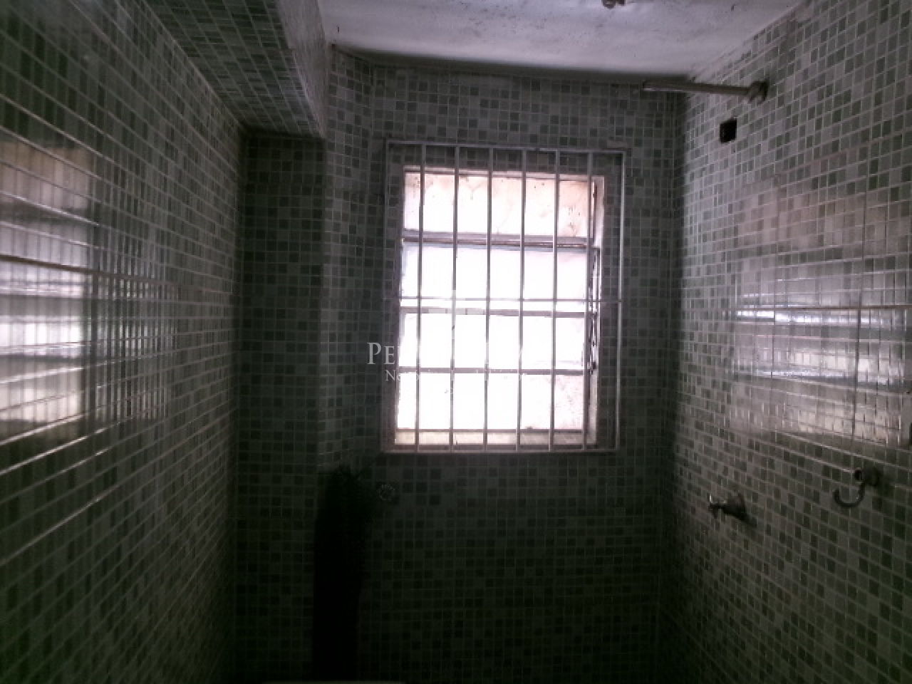 Salão Comercial com 1 cozinha e 1wc 