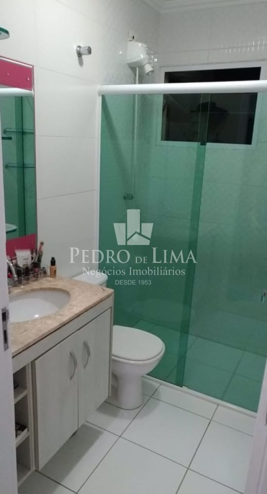 Sobrado em condomínio fechado 3 dormitórios sendo 1 suíte, 2 vagas, em Vila Carrão