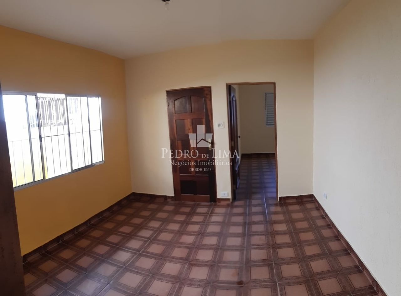 imagem do imovel Casa assobradada de 3 quartos sem vaga de garagem, na Penha. ref: PE30572