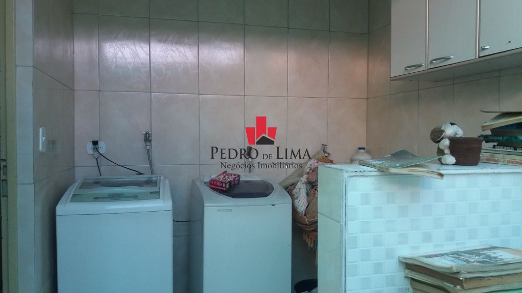Casa assobrada 5 dormitórios 1 suite e 2 vagas no Arthur Alvim