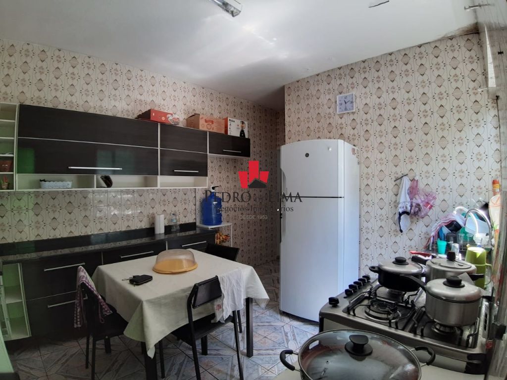 imagem do imovel Casa Térrea com 3 dormitórios , Edicula, e 2 vagas na Ponte Rasa  ref: PE31179