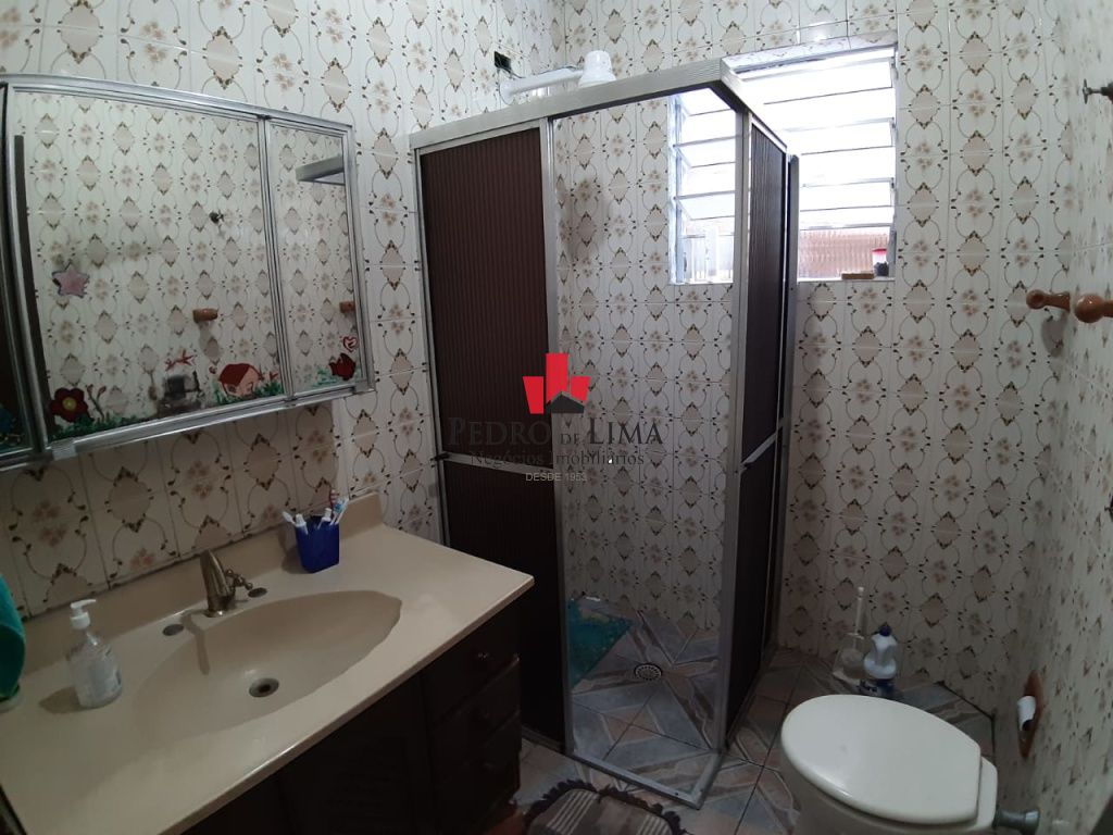 Casa Térrea com 3 dormitórios , Edicula, e 2 vagas na Ponte Rasa 