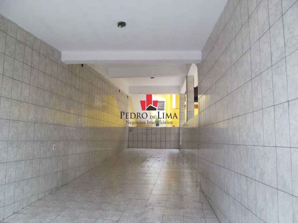 Terreno de 280 metros Com 3 residências e 1 Comércio