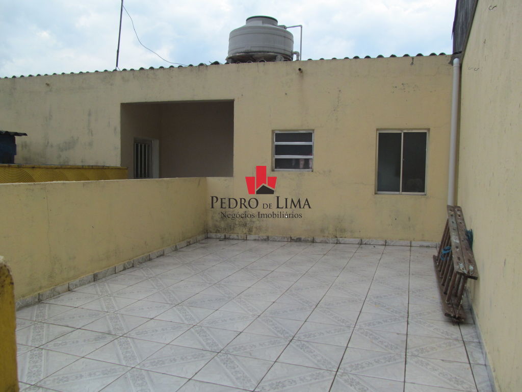 Terreno de 280 metros Com 3 residências e 1 Comércio