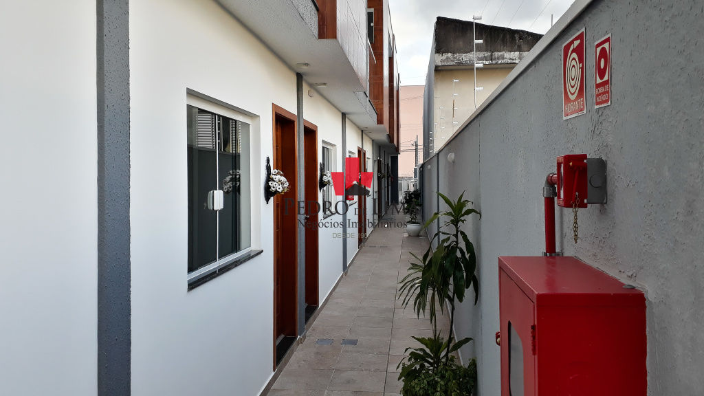 Sobrado em condomínio, 2 suítes e 1 vaga coberta no Ermelino Matarazzo