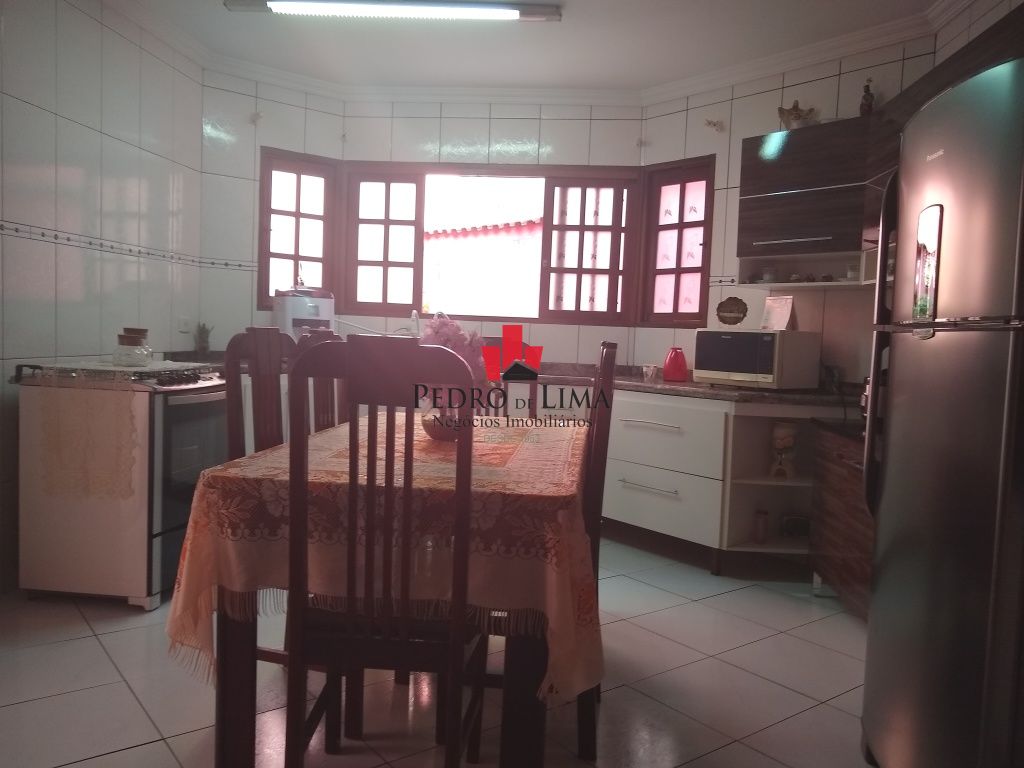 Sobrado Frontal, 3 dormitórios em Vila Nova Curuçá
