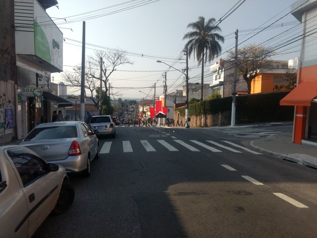 Terreno 400m², 07 vagas, muito bem localizado, fácil acesso a av.. doutor Assis ribeiro.