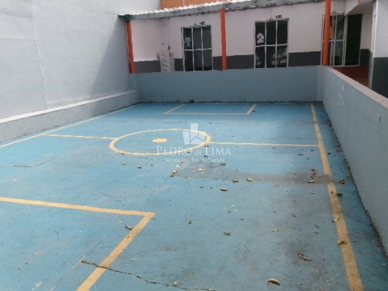 Casa comercial com quintal 220m² no Jardim Popular