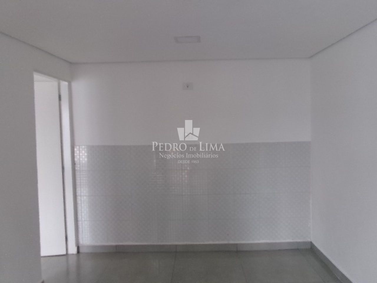 Casa comercial com quintal 220m² no Jardim Popular