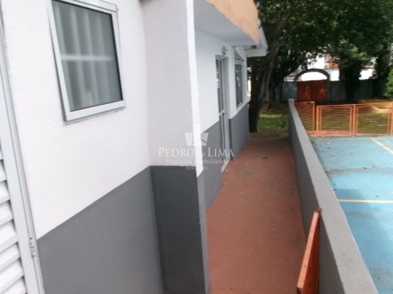 Casa comercial com quintal 220m² no Jardim Popular
