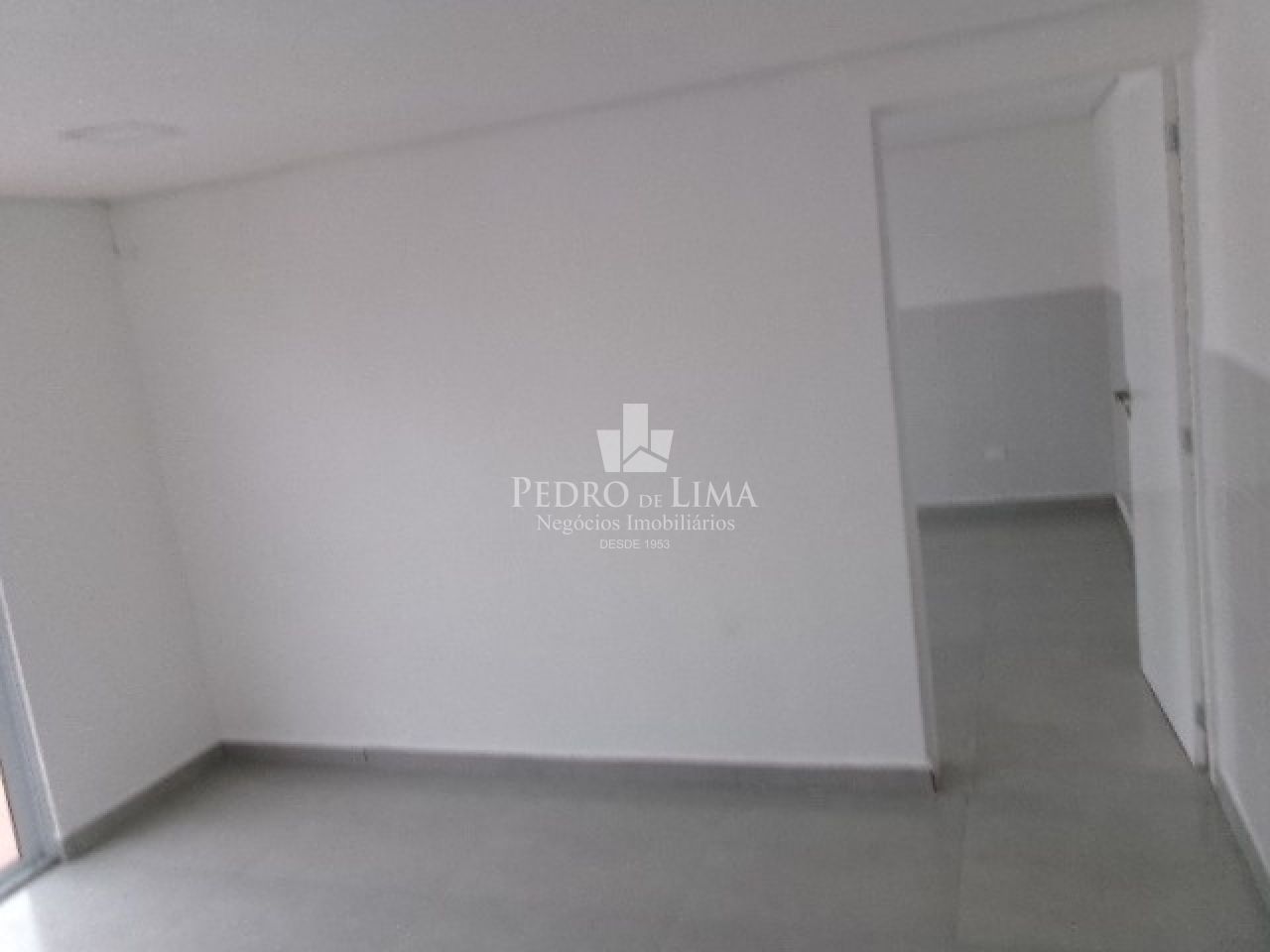 Casa comercial com quintal 220m² no Jardim Popular